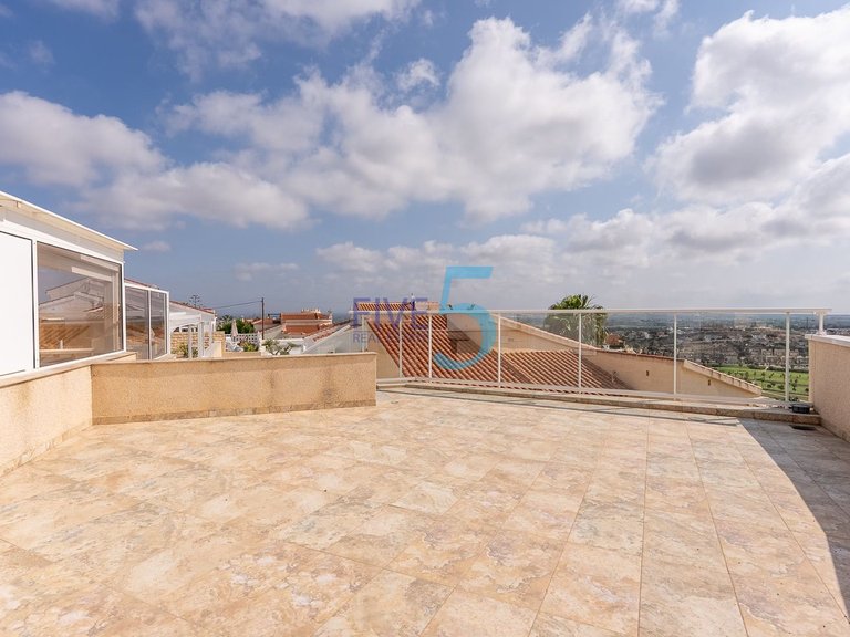 Villa for Sale in Alicante, Valencia 38