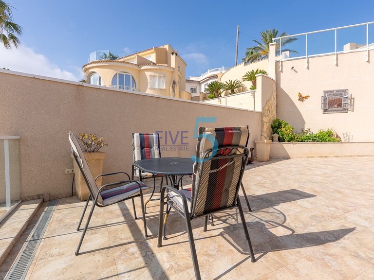 Villa for Sale in Alicante, Valencia 21