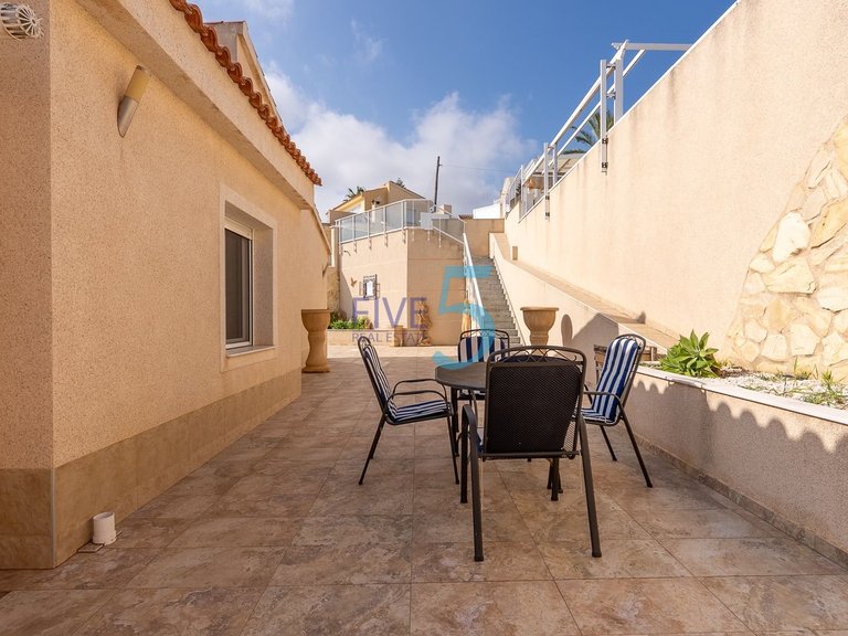 Villa for Sale in Alicante, Valencia 27