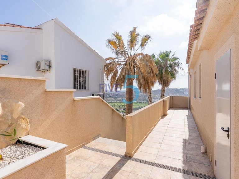 Villa for Sale in Alicante, Valencia 26