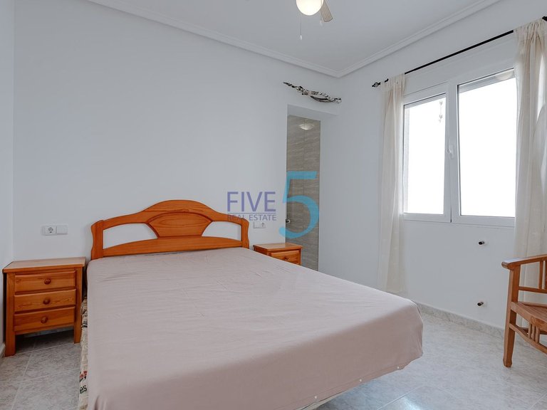 Villa for Sale in Alicante, Valencia 12