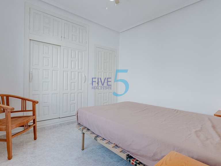 Villa for Sale in Alicante, Valencia 13