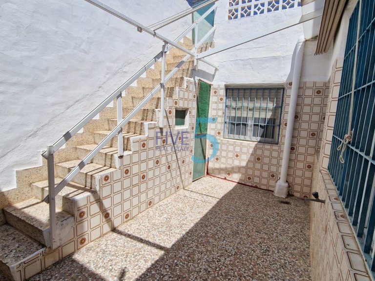 Villa for Sale in Alicante, Valencia 19
