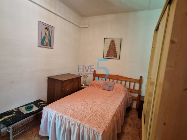 Villa for Sale in Alicante, Valencia 25