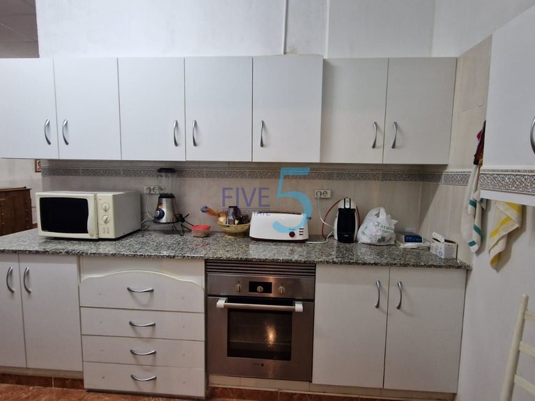 Villa for Sale in Alicante, Valencia 28
