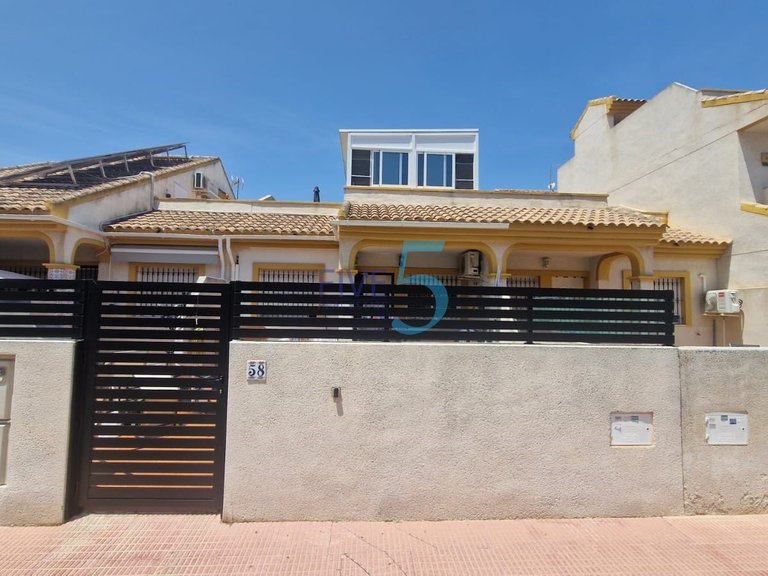 Villa for Sale in Alicante, Valencia 1