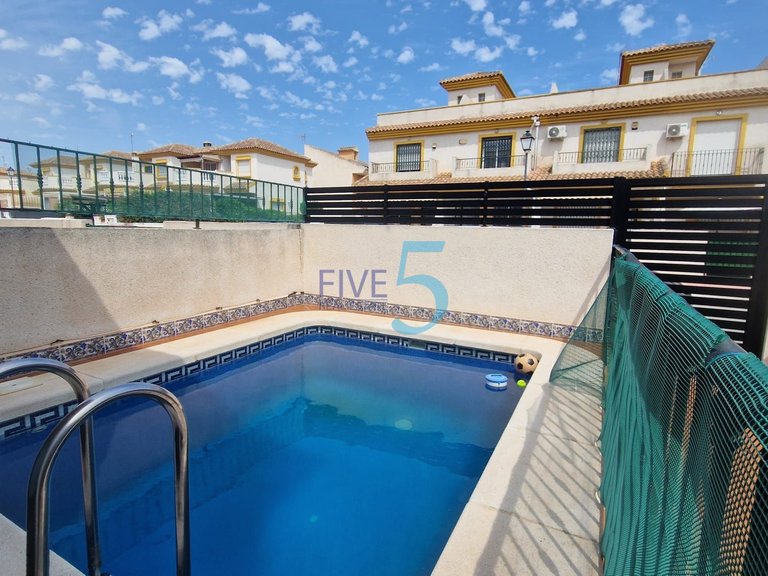 Villa for Sale in Alicante, Valencia 3