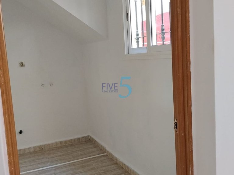 Villa for Sale in Alicante, Valencia 19