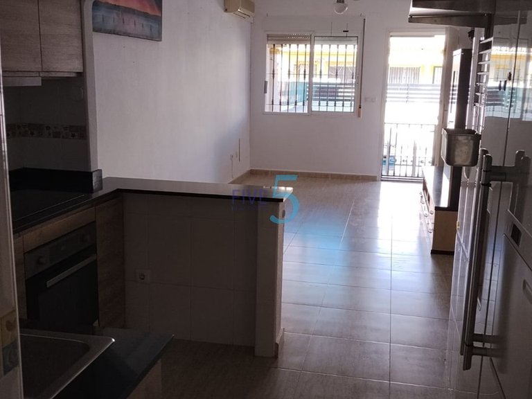 Villa for Sale in Alicante, Valencia 8