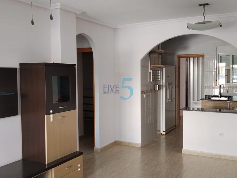 Villa for Sale in Alicante, Valencia 6