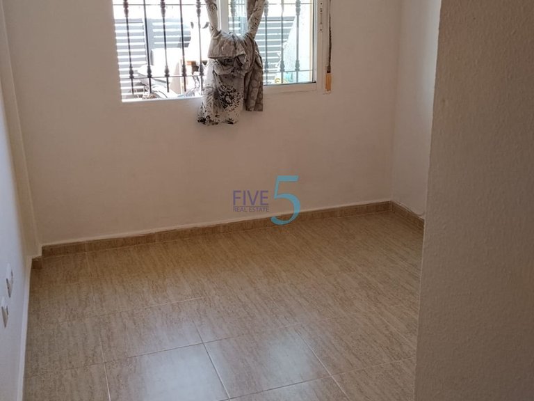 Villa for Sale in Alicante, Valencia 11