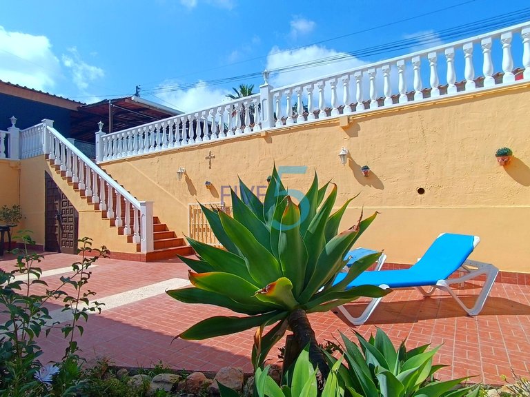 Villa for Sale in Alicante, Valencia 12