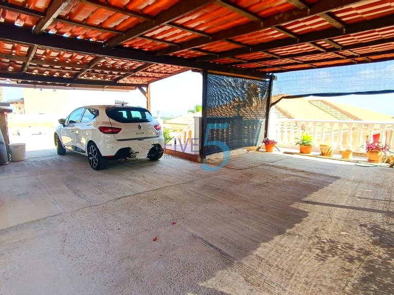 Villa for Sale in Alicante, Valencia 13