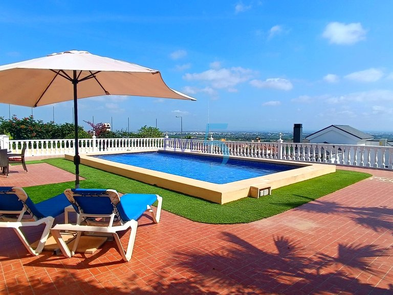 Villa for Sale in Alicante, Valencia 2