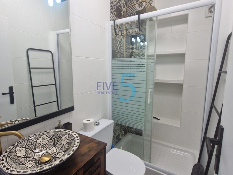 Apartment for Sale in Alicante, Valencia 11