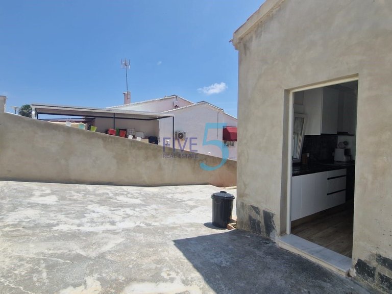 Villa for Sale in Alicante, Valencia 11