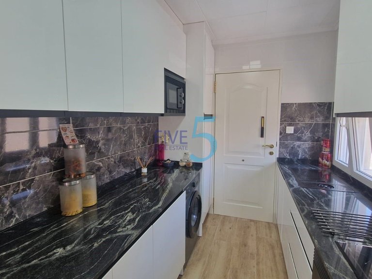 Villa for Sale in Alicante, Valencia 4