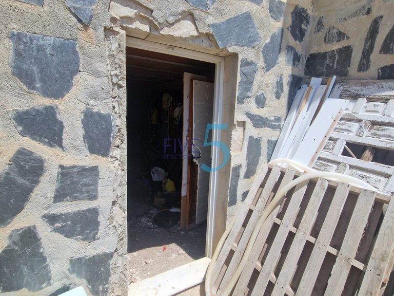 Villa for Sale in Alicante, Valencia 9