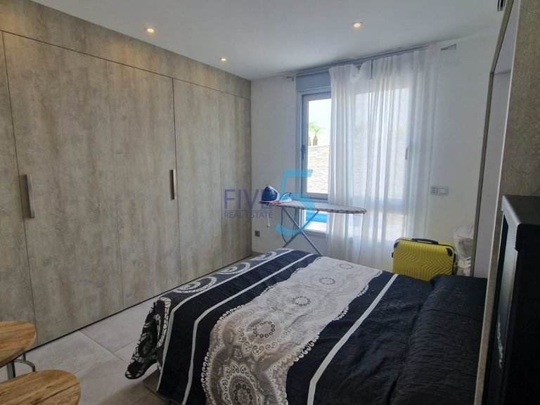 Villa for Sale in Alicante, Valencia 26