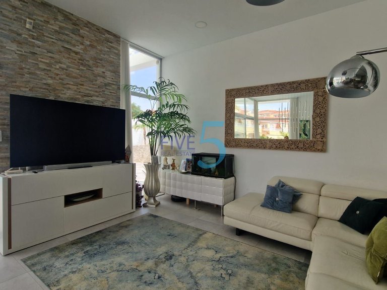Villa for Sale in Alicante, Valencia 6