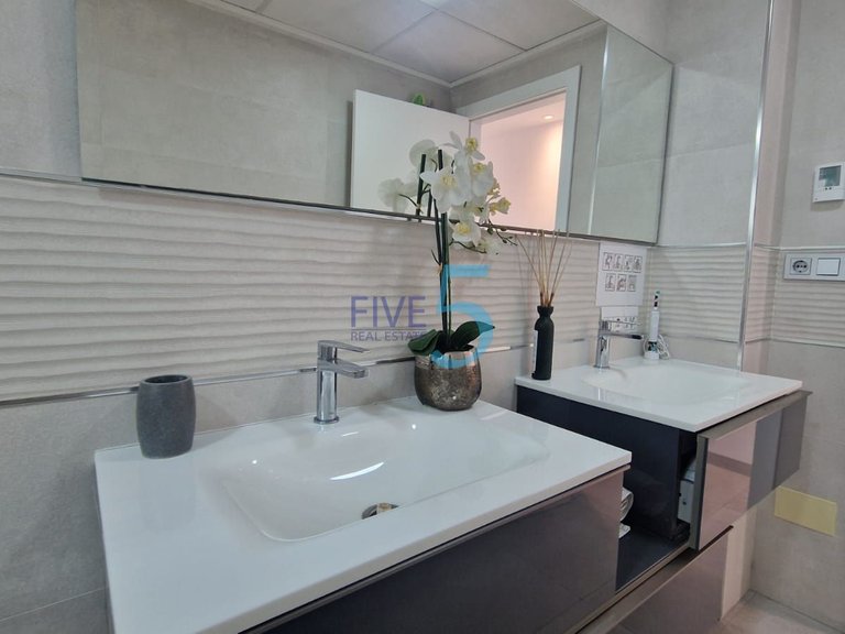 Villa for Sale in Alicante, Valencia 15