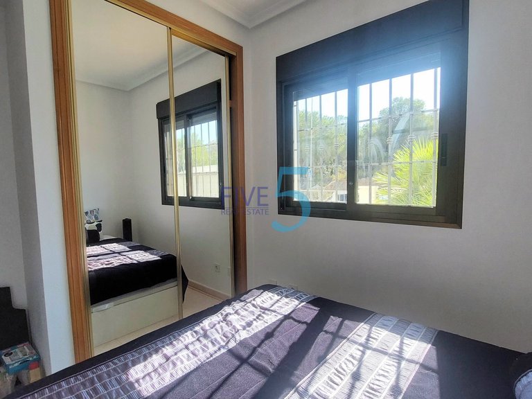 Villa for Sale in Alicante, Valencia 21