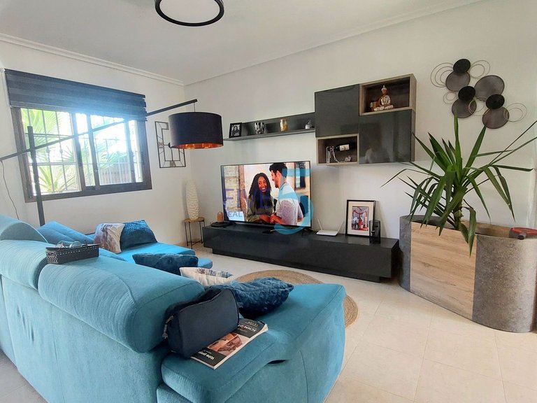 Villa for Sale in Alicante, Valencia 8
