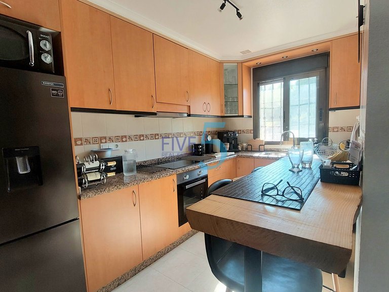 Villa for Sale in Alicante, Valencia 11