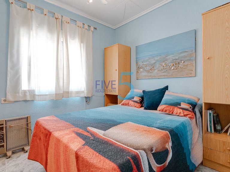 Villa for Sale in Alicante, Valencia 11