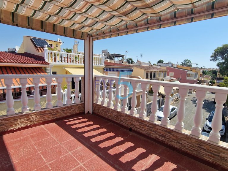 Villa for Sale in Alicante, Valencia 17
