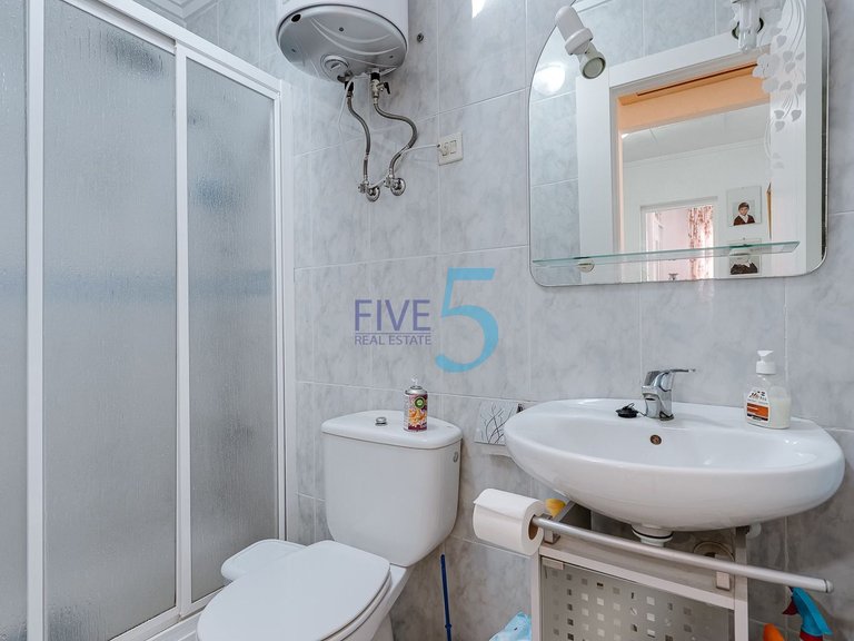 Villa for Sale in Alicante, Valencia 10