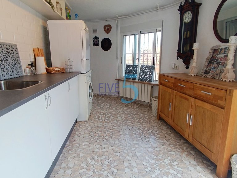 Villa for Sale in Alicante, Valencia 31