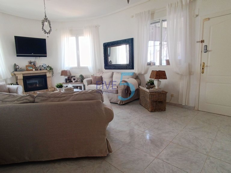 Villa for Sale in Alicante, Valencia 22