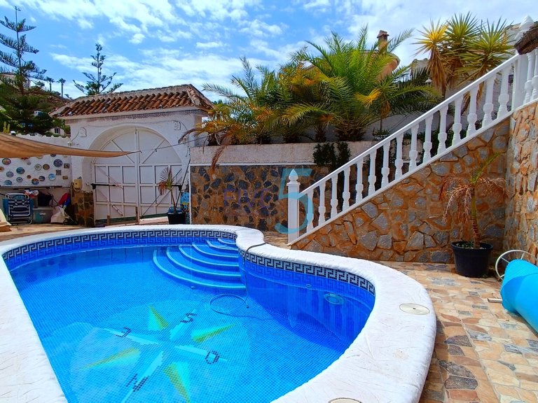 Villa for Sale in Alicante, Valencia 6