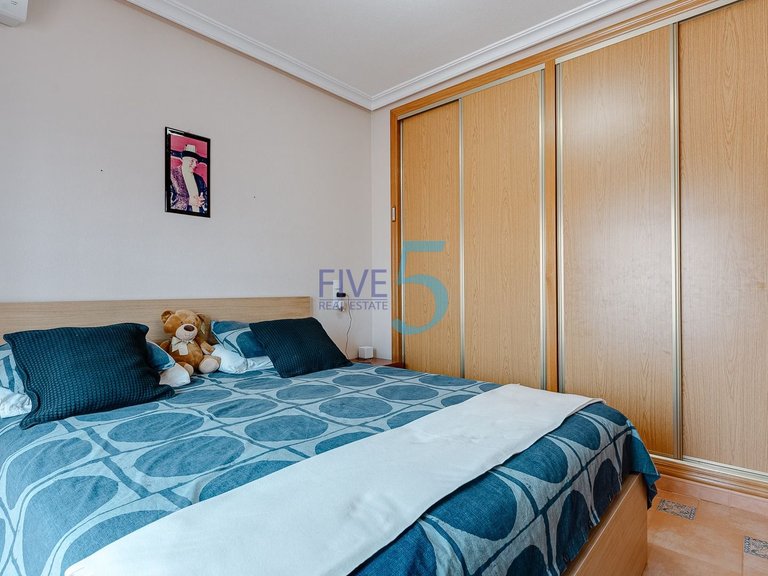 Villa for Sale in Alicante, Valencia 15