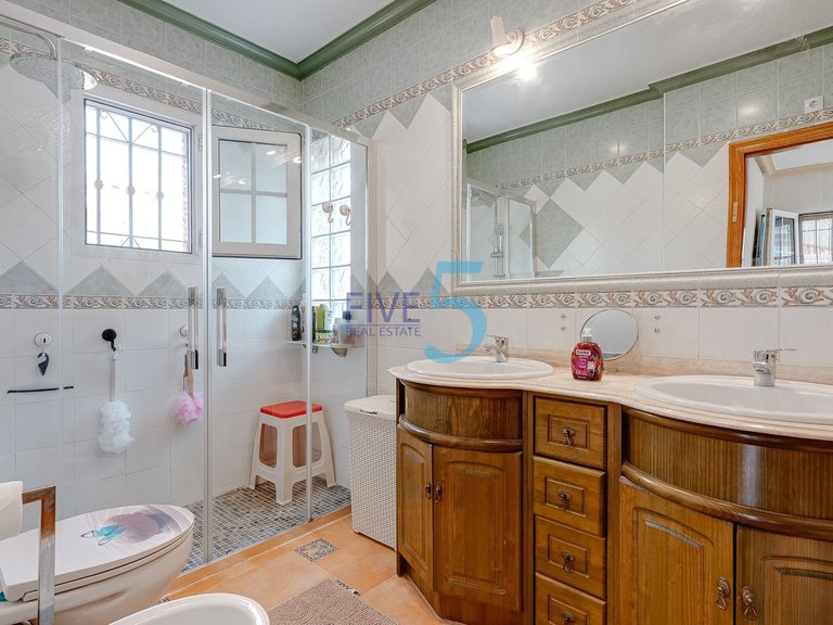Villa for Sale in Alicante, Valencia 21