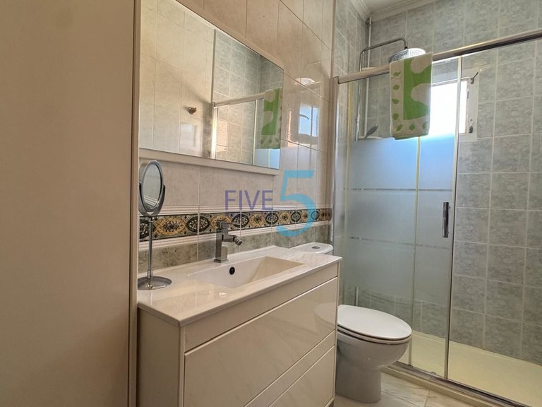 Villa for Sale in Alicante, Valencia 11