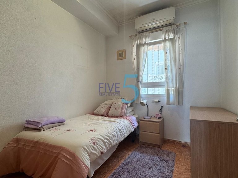 Villa for Sale in Alicante, Valencia 10
