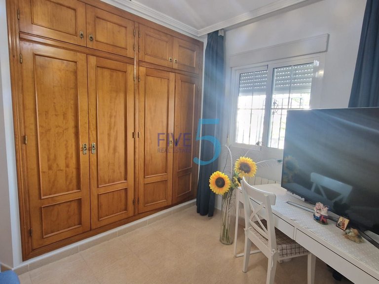 Apartment for Sale in Alicante, Valencia 16