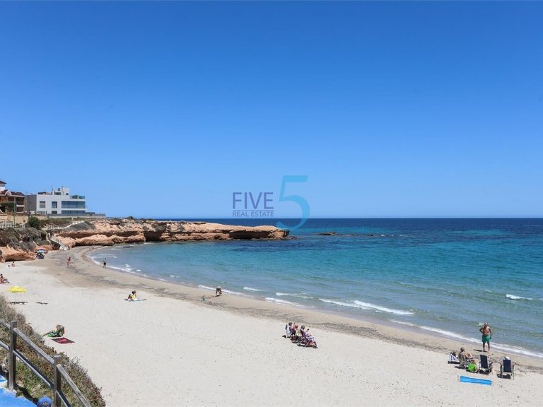 Penthouse for Sale in Alicante, Valencia 1