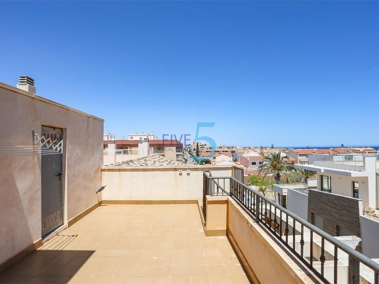 Penthouse for Sale in Alicante, Valencia 15