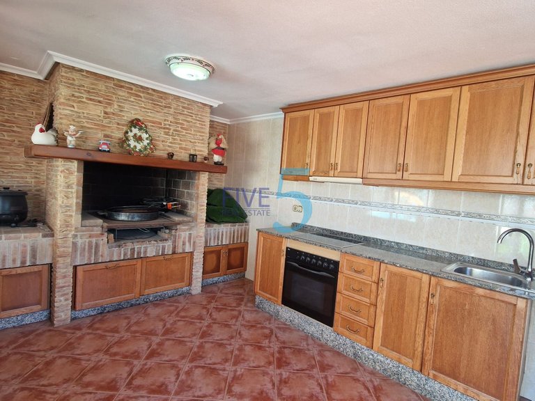 Villa for Sale in Alicante, Valencia 35