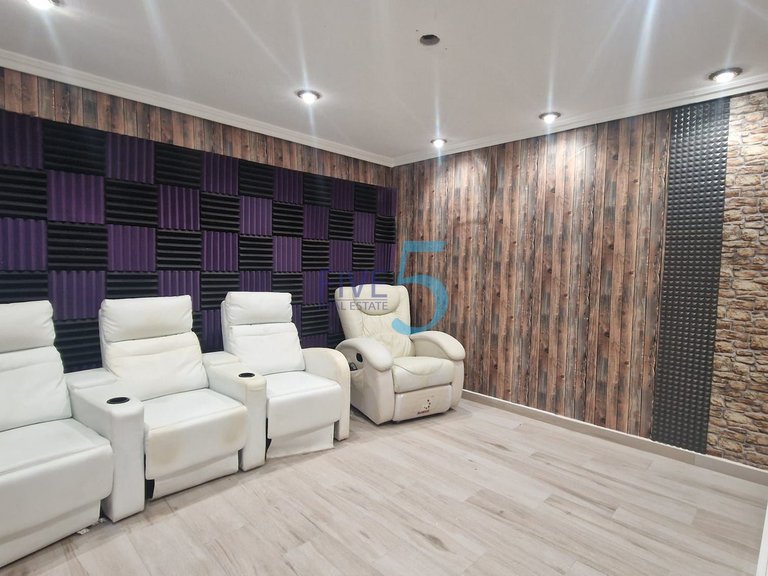 Villa for Sale in Alicante, Valencia 15