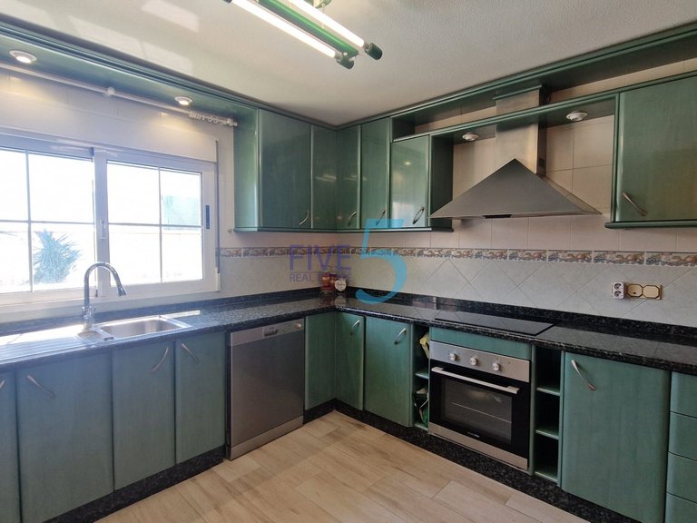 Villa for Sale in Alicante, Valencia 19