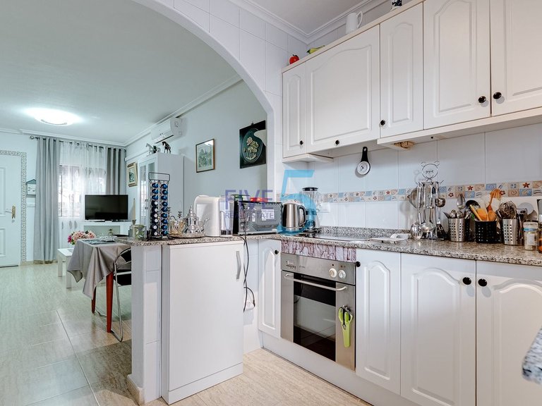 Villa for Sale in Alicante, Valencia 7