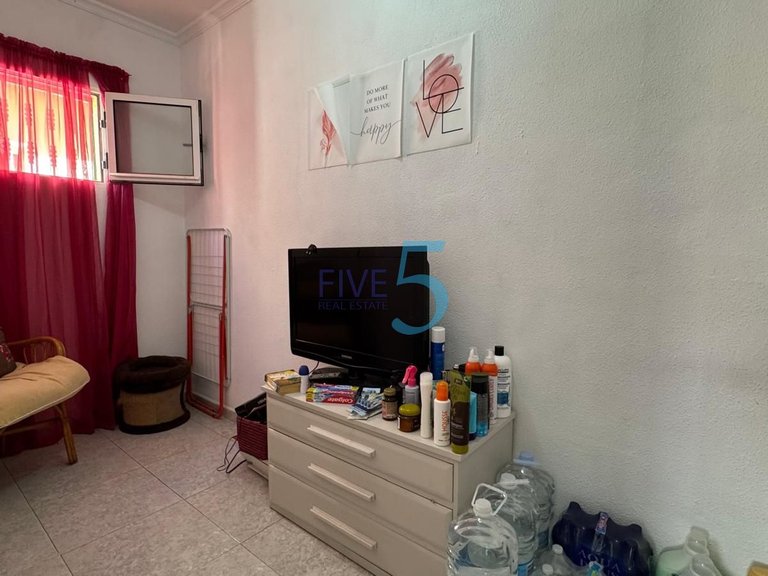 Villa for Sale in Alicante, Valencia 11