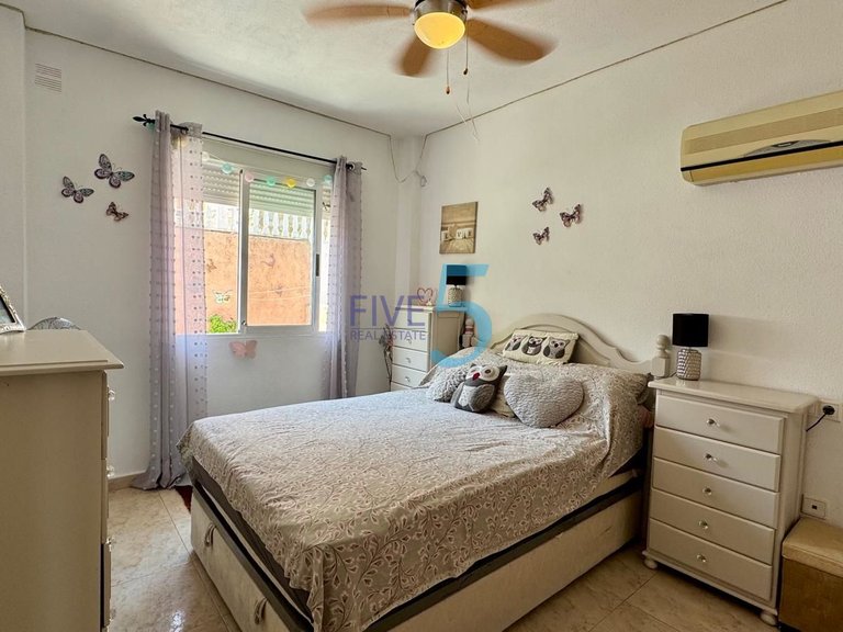 Villa for Sale in Alicante, Valencia 9