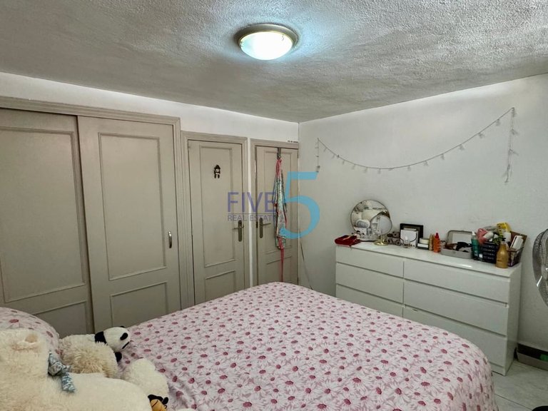 Villa for Sale in Alicante, Valencia 23