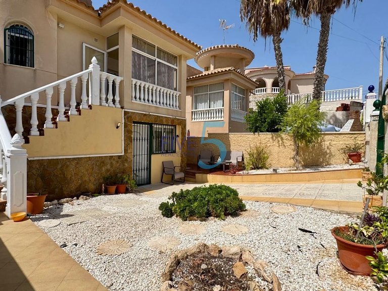 Villa for Sale in Alicante, Valencia 13