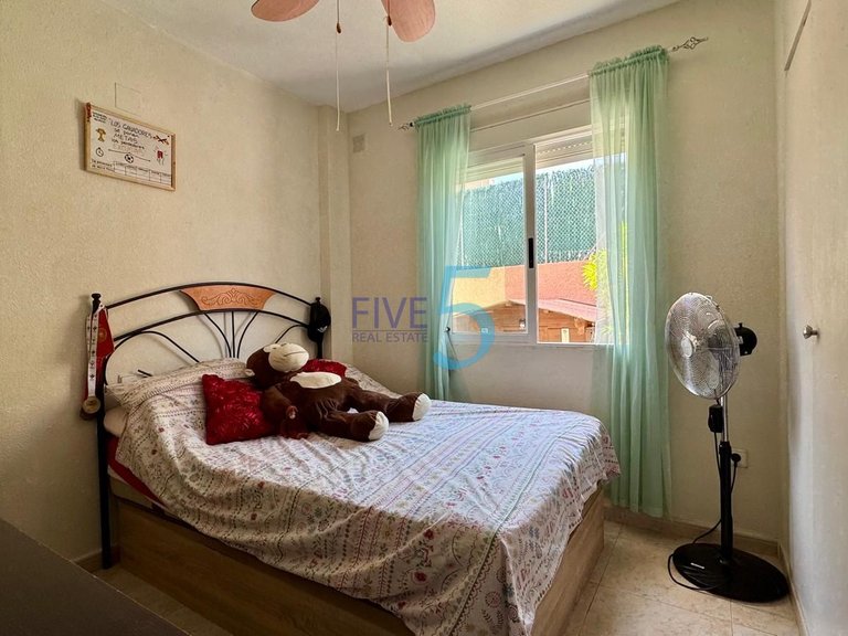 Villa for Sale in Alicante, Valencia 8